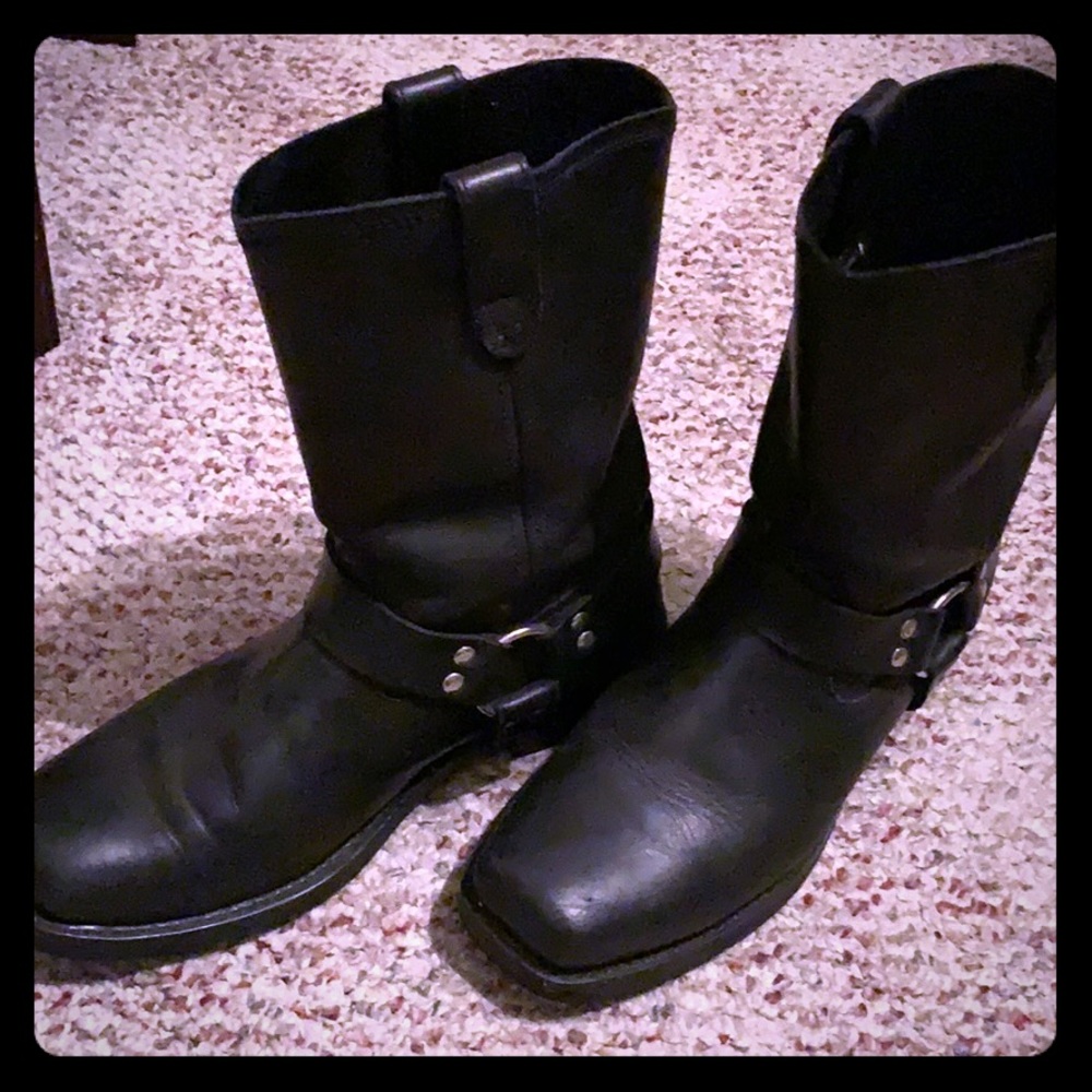 All leather boots